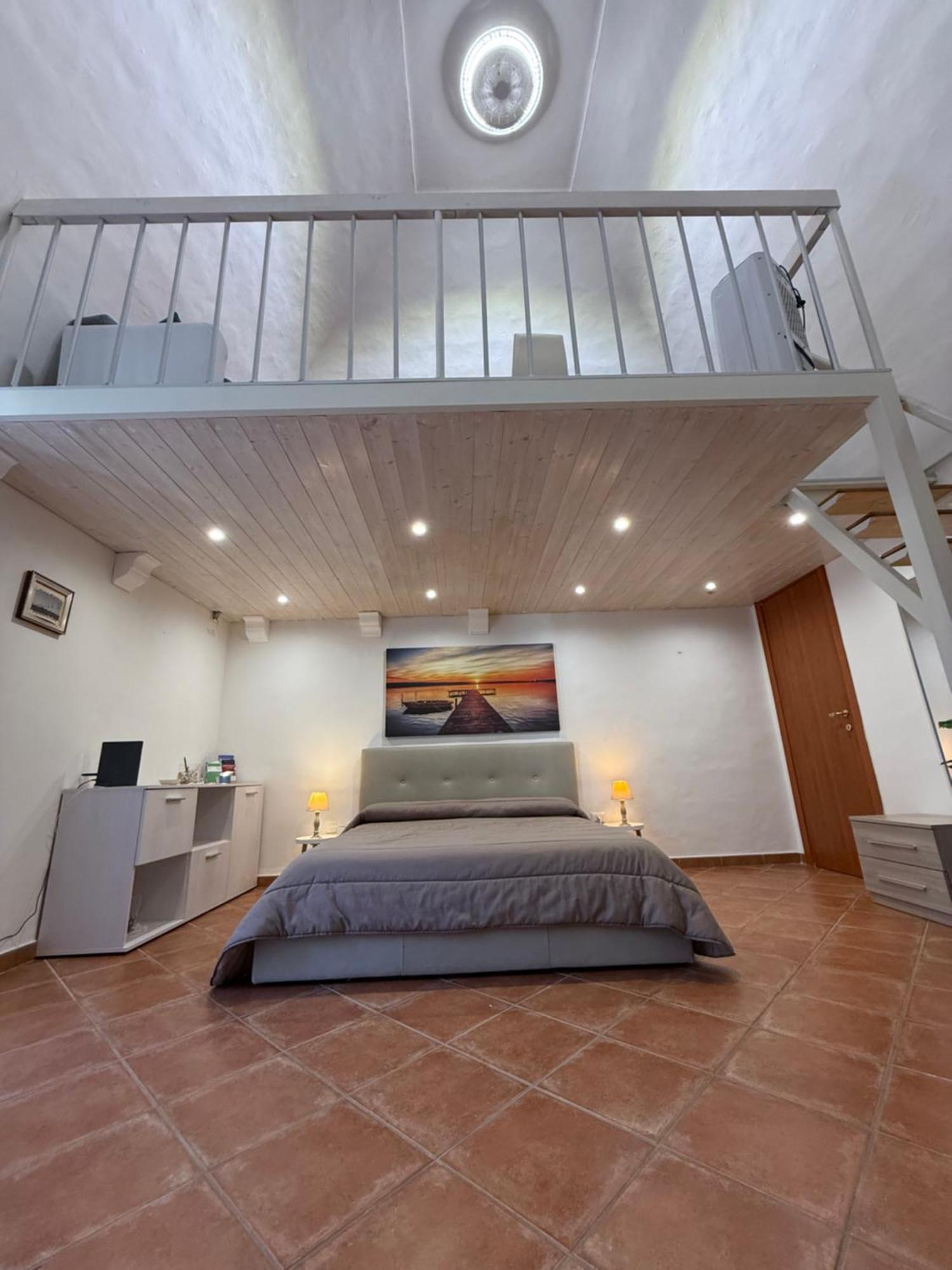 Aura Apartment Бриндизи Экстерьер фото
